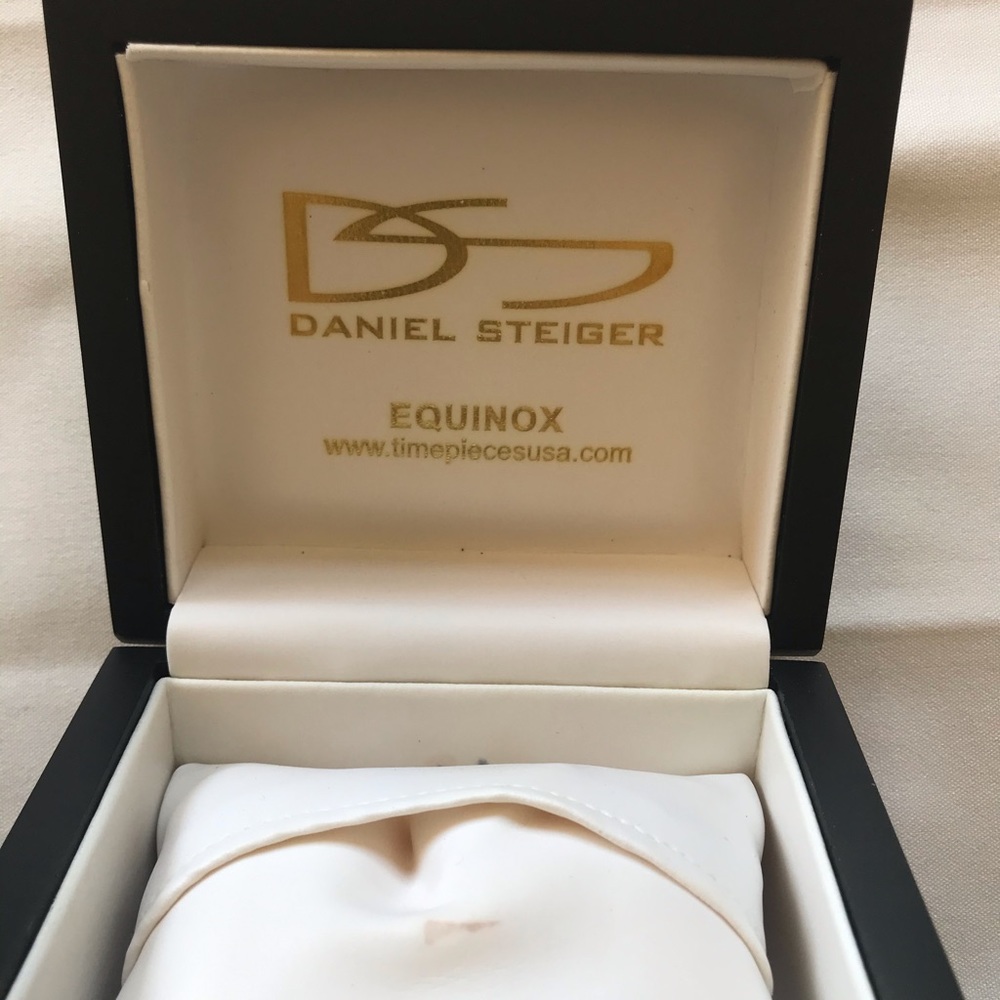 NewDANIEL STEIGE EQUINOXBOXofWatch,magnetic clouse